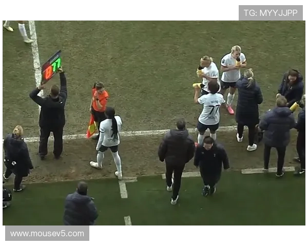 射门占优却吞败果水晶宫数据领先仍0比1负热刺xG高仍失利射正落后