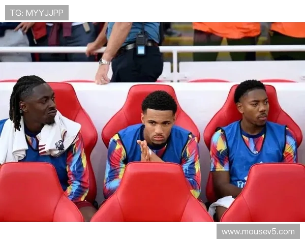 记者称西汉姆等多队冬窗求租英超新星恩瓦内里阿森纳全部拒绝